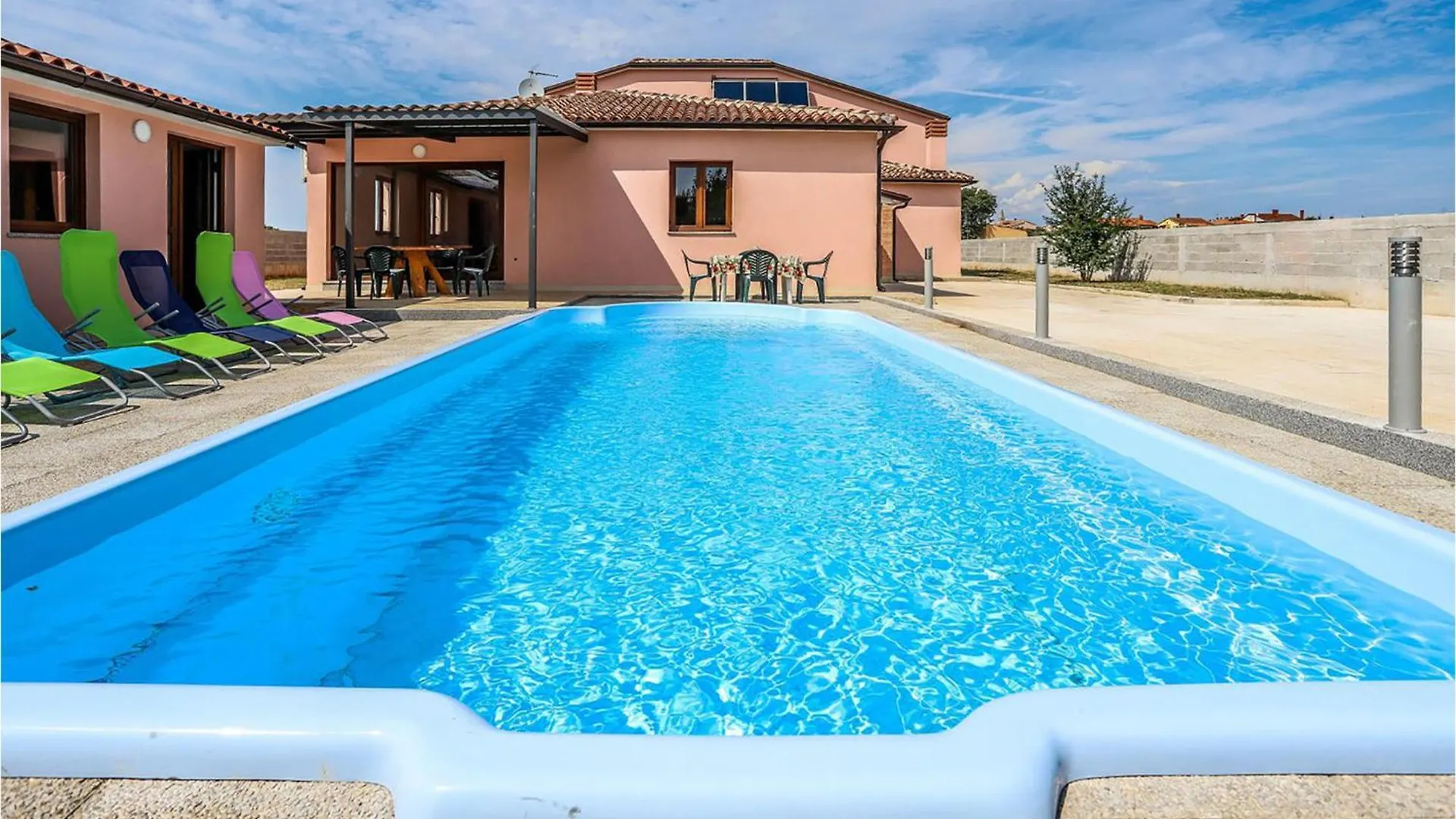 Beautiful Home In Galizana With Wifi