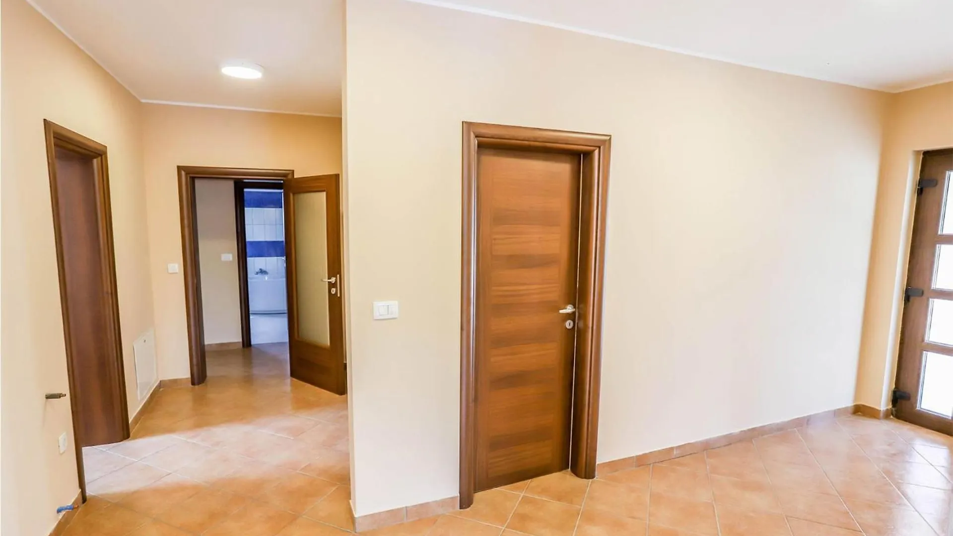 Beautiful Home In Galizana With Wifi 0*,